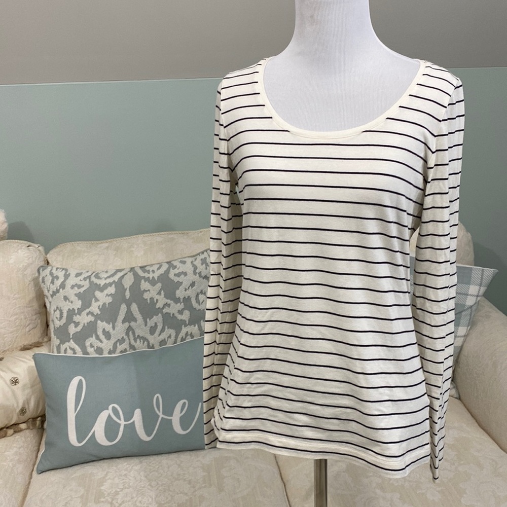 Lands’ End Black And White Striped Long Sleeve Tee Gem